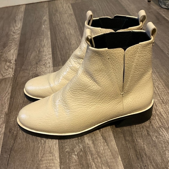 MERCEDES CASTILLO Shoes - Mercedes Castilllo patent leather boots
